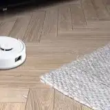 Ecovacs DEEBOT Mini: il piccolo robot lava-aspira che conquista per semplicità ed efficienza, in sconto Black Friday