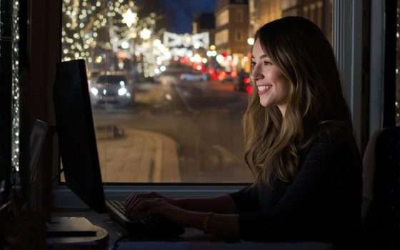 ExpressVPN viaggia con te: la tua libertà digitale e protezione superiore anche a Natale