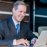 Conto aziendale con IBAN illimitati e 4% di interesse: la soluzione di Vivid Money