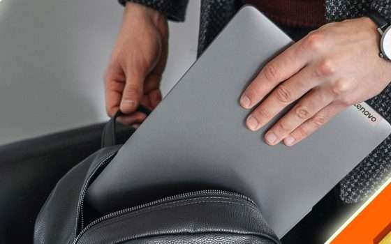 Laptop Lenovo a soli 298 euro: l'affare del Black Friday