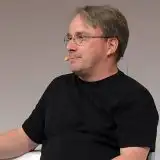 Linus Torvalds: cosa pensa il padre di Linux del vibe coding?