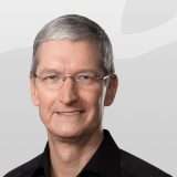 Tim Cook rimarrà CEO Apple ancora per un po', chi il successore?