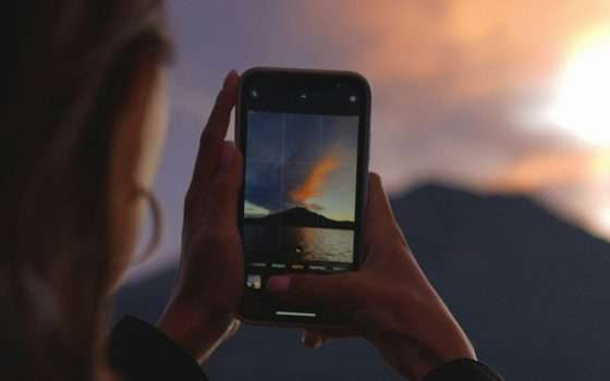 Addio SIM, il futuro sono le eSIM: viaggi connesso ovunque