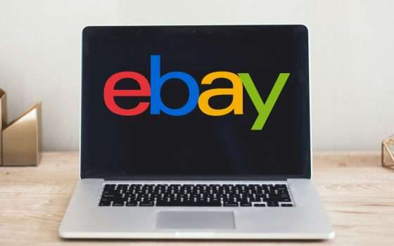 5 Laptop PAZZESCHI in offerta al Cyber Monday di eBay