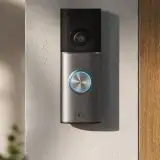 Alexa+ saluta i visitatori con i campanelli Ring