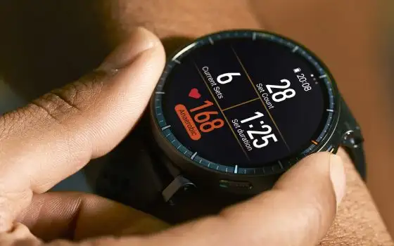 Amazfit Active Max, giusto in tempo per rimettersi in forma