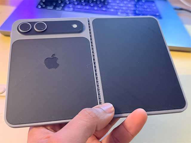 Il modello di iPhone Fold stampato in 3D