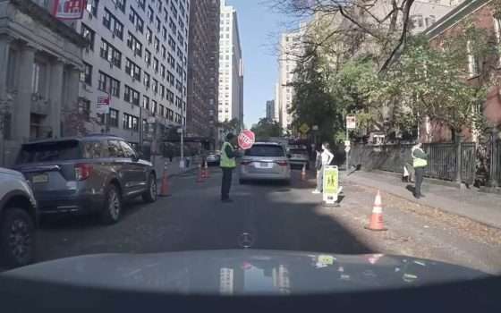 Nvidia lancia modello AI per la guida autonoma Alpamayo-R1