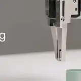 Runway GWM-1: il modello AI che simula mondi, robot e avatar