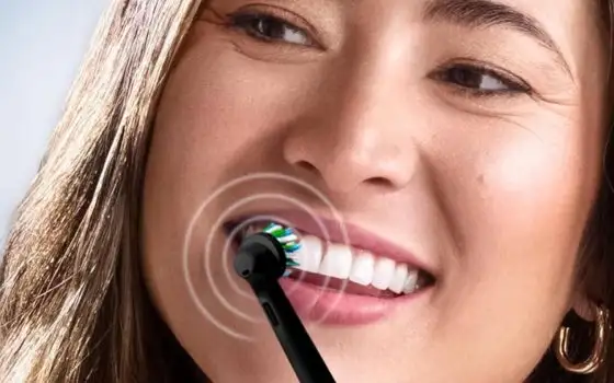 Sorriso perfetto e denti bianchi con Oral-B PRO 3 a soli 39€ su Amazon