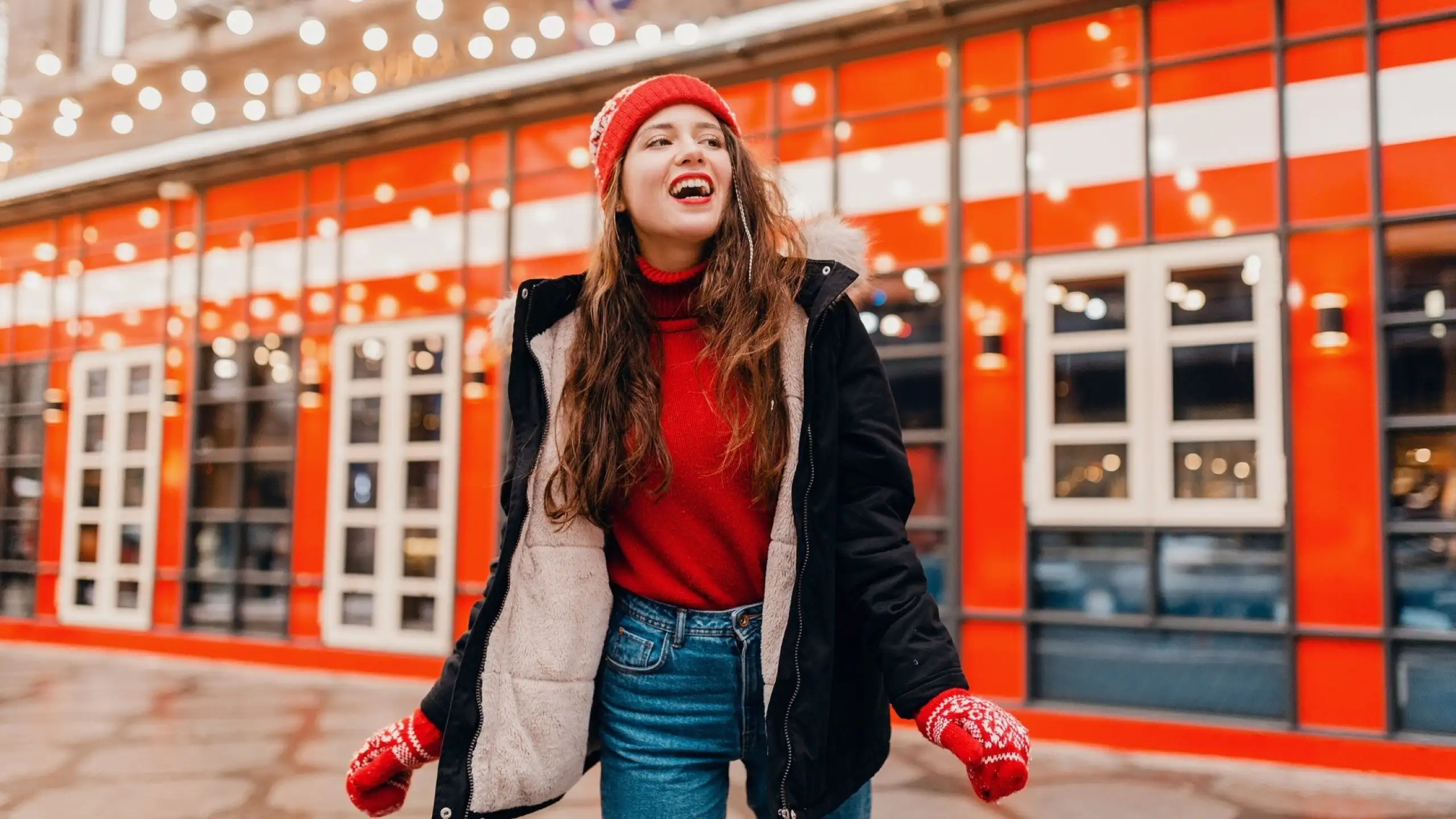 turista in vacanza all'estero a natale