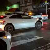 Blackout paralizza le self-driving car Waymo: KO a SF
