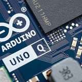 Arduino UNO Q: 4 GB di RAM e 32 GB di storage