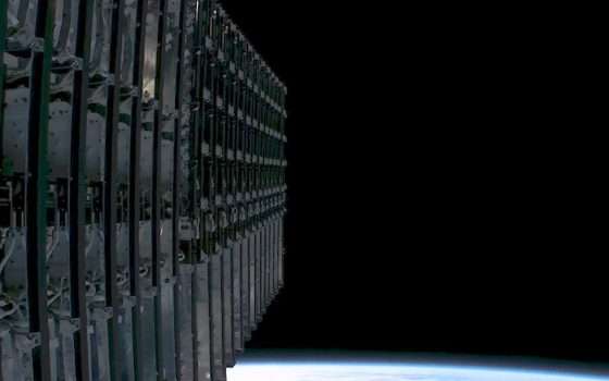 Starlink riduce l'orbita di circa 4.400 satelliti