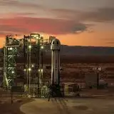 Blue Origin molla il turismo spaziale: destinazione Luna