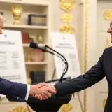 De-escalation sì, ma al fianco di Trump: parla Tim Cook