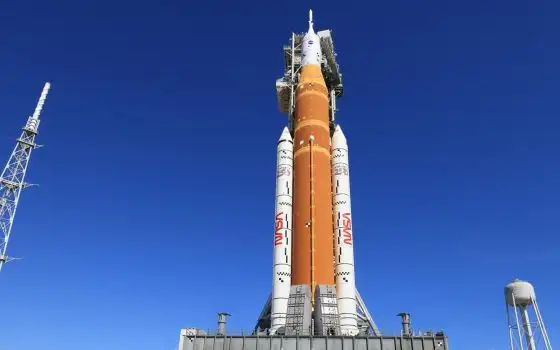 Artemis II: nuovo problema, lancio rinviato ad aprile