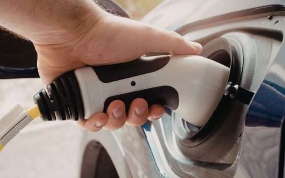 E.ON Luce Drive Smarty: fino a 120€ di bonus se ricarichi l'auto elettrica