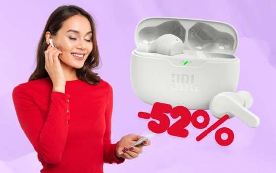 Audio potente per 32 ore e impermeabili: JBL Wave Beam a prezzo shock