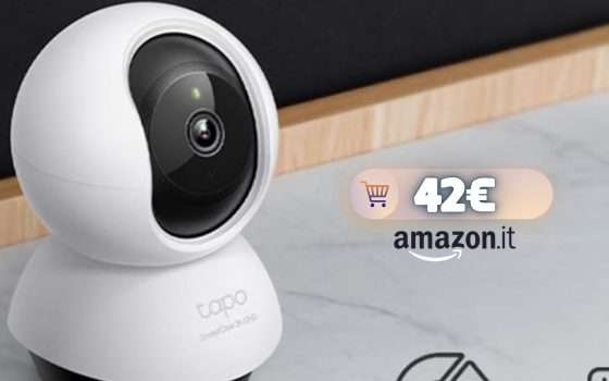 Tapo C220 è la telecamera WiFi che ruota 360°: casa sicura con neanche 50€