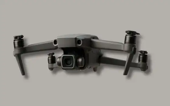 SpaceX e xAI sviluppano droni a sciame controllati con la voce