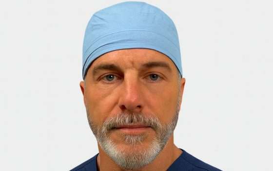 John Valentine, il medico con milioni di follower non esiste, è un'AI