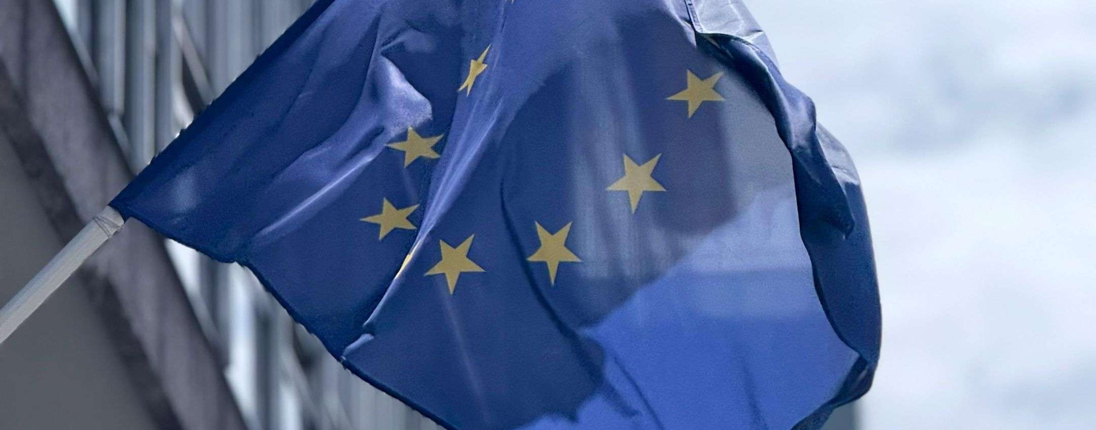 Europa, vietate le funzioni AI sui computer del Parlamento