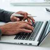 WhatsApp su Windows 11: Resume riprende le chat dal telefono