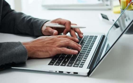 WhatsApp su Windows 11: Resume riprende le chat dal telefono