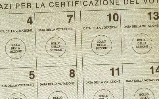 Tessera elettorale nell'app IO: Assoutenti vuole anche CIE