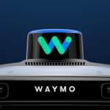 Pizza, coca e una portiera da chiudere: i rider e le self-driving car