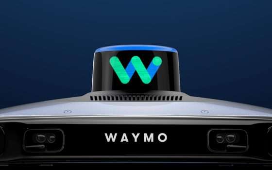 Pizza, coca e una portiera da chiudere: i rider e le self-driving car