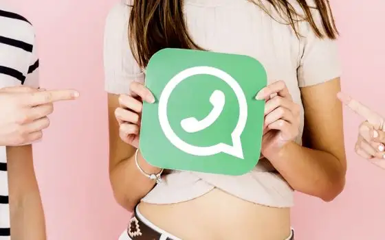 WhatsApp, novità per i gruppi: riepilogo chat per chi entra