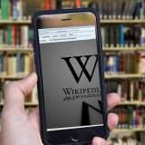 Arriva Xikipedia, il feed di Wikipedia contro lo scrolling compulsivo