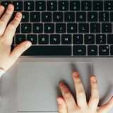 Verifica dell’età su tutti i sistemi operativi: è legge in California