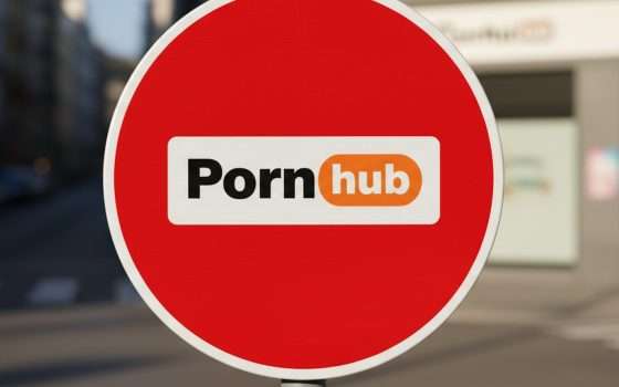 DSA: Pornhub, Stripchat, XNXX e XVideos non verificano l'età