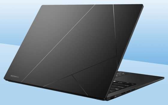 ASUS Zenbook 14 in offerta per la primavera: è il notebook AI