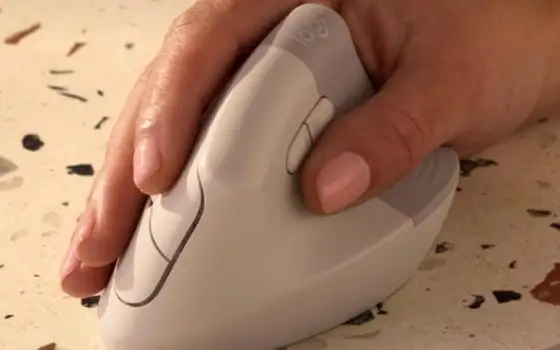Fatica zero, grande precisione: mouse wireless verticale Logitech Lift al 39%