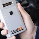 Attacco informatico blocca gli etilometri, le auto non partono