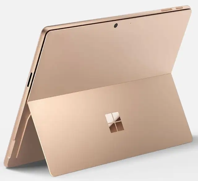 Il Microsoft Surface Pro con Snapdragon X Elite