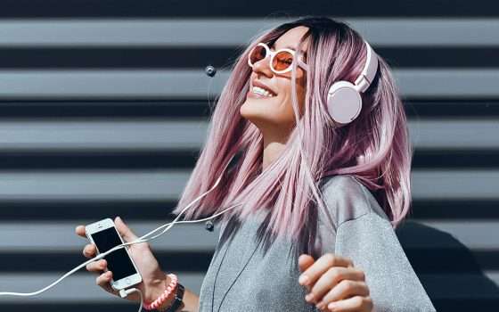 Streaming e vinili spingono la musica: in Italia vale più del cinema