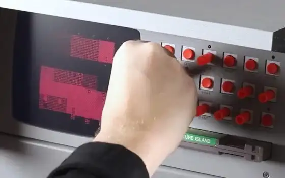 Il synth anni '80 che avvia giochi NES esiste davvero (video)