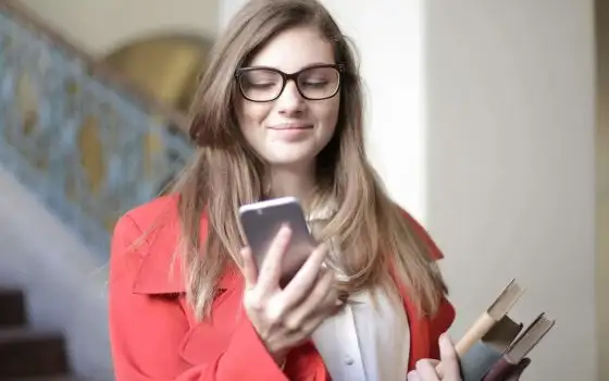 Passa a Iliad a meno di 10€/mese e la fibra costa 22,99€/mese: ecco la promo