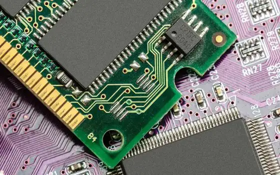 Crisi della RAM: compreremo meno PC e tablet, ma più cari