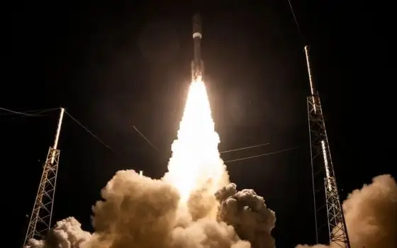 Rischio detriti spaziali: SpaceX accusa Amazon