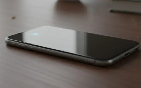 Mercato smartphone in rosso: costo della RAM e guerra