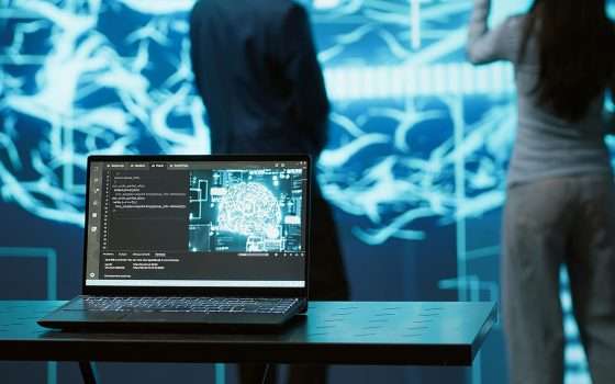 AI e settimana lavorativa di 4 giorni: OpenAI mente sapendo di mentire