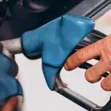 Prezzi di benzina e diesel alle stelle: prorogato il taglio delle accise