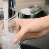 Il fluoro nell'acqua potabile danneggia davvero il QI?