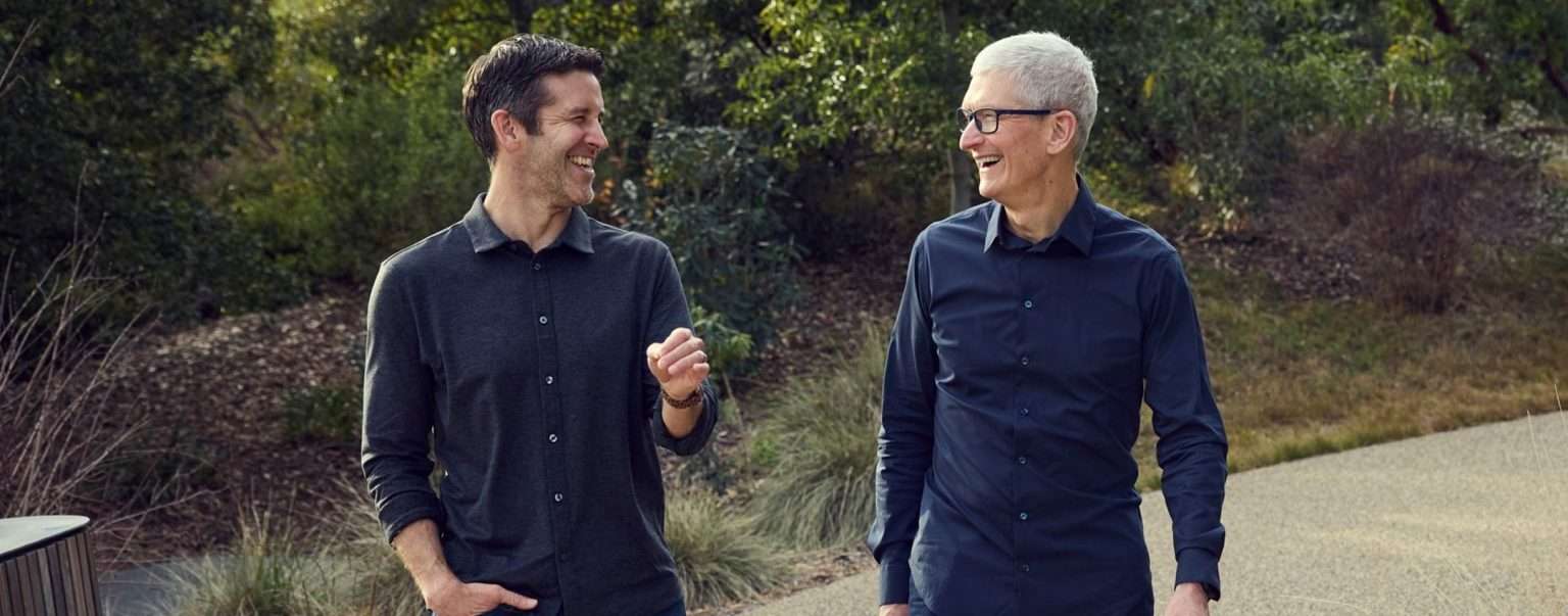 Anteprima: Largo ai giovani: Tim Cook lascia, John Ternus sarà il CEO di Apple